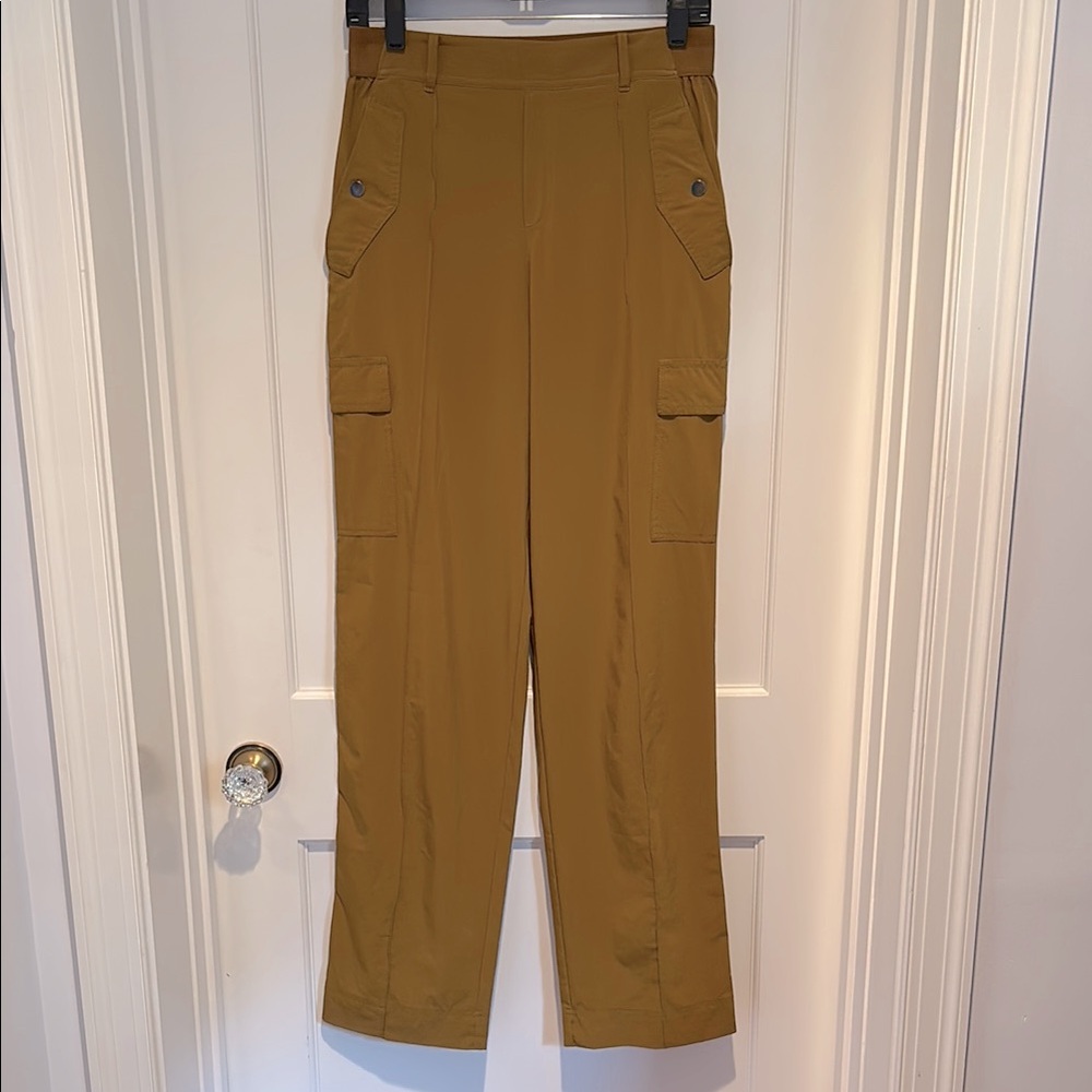 Athleta size 4 Tall Vienna cargo pant in brass yellow